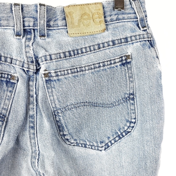 Vintage Lee | Mom Jeans Light Wash High Waisted - Picture 3 of 5